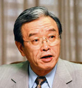 庭野氏